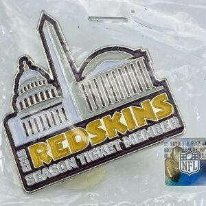 Washington Redskins 2016 Season Ticket Holder Enamel Hat Lapel Pin NFL Official